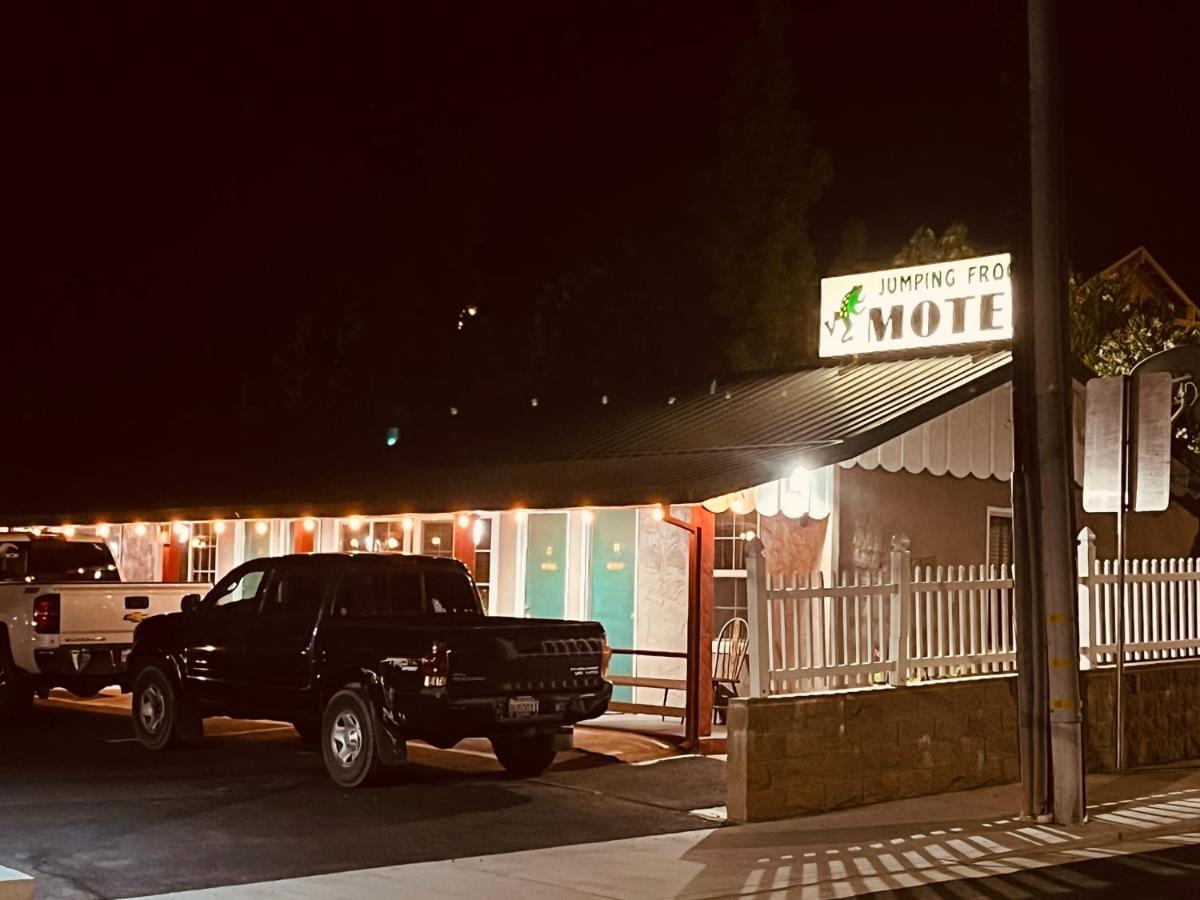 Motel Jumping Frog 2*